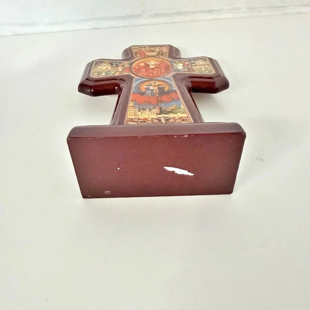 Beautiful Wooden Cross wth Story La Croce Tematica Del Giubileo del 2000